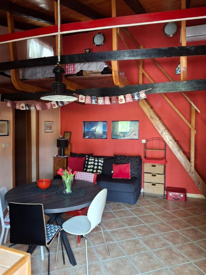 Apartments Popaj コミジャ エクステリア 写真