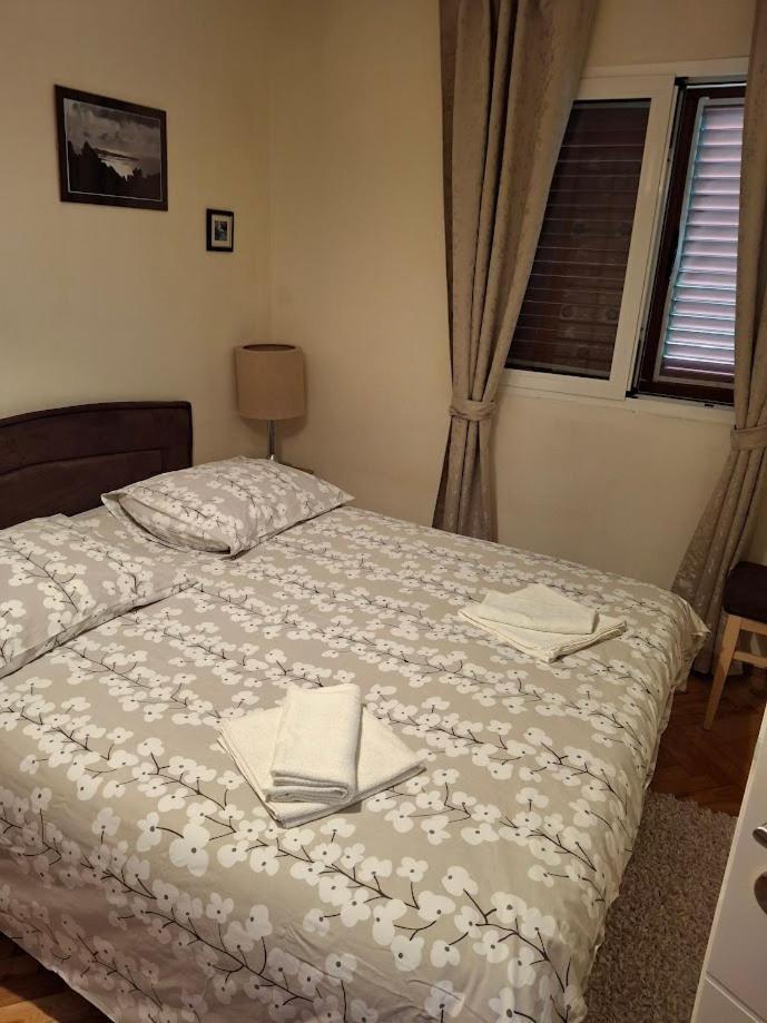 Apartments Popaj コミジャ エクステリア 写真