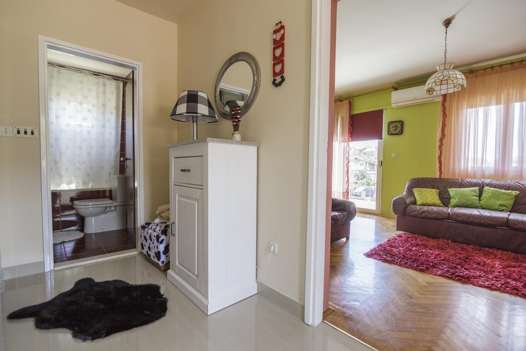 Apartments Popaj コミジャ エクステリア 写真