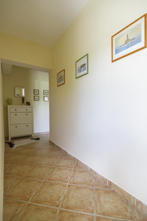 Apartments Popaj コミジャ エクステリア 写真