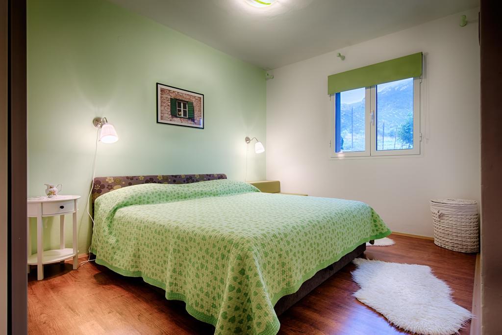 Apartments Popaj コミジャ エクステリア 写真