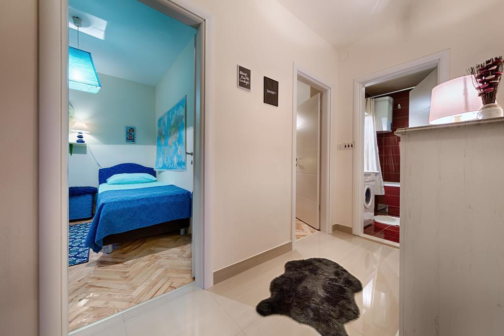 Apartments Popaj コミジャ エクステリア 写真